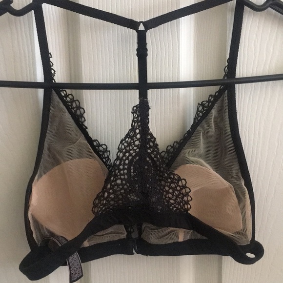 VS body by Victoria bralette - Picture 3 of 4